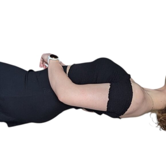 Garage Black Ruffle Hem Ribbed Stretchy Off the Shoulder Crop Top Women Medium - Picture 2 of 10